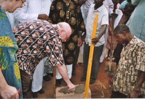 Grundsteinlegung einer Schule in Owerre-Ezukala, Nigeria