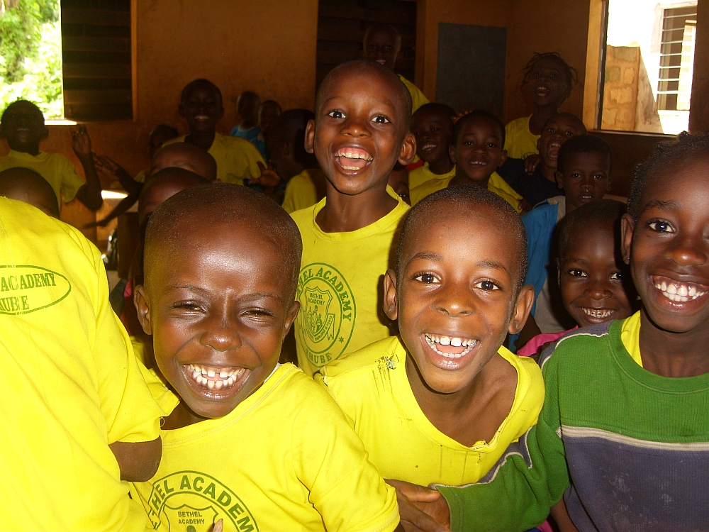 Kinder in Ihube, Nigeria