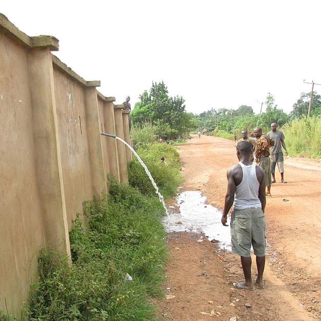 Schule in Ihube – Gesundes Wasser für ein ganzes Dorf!