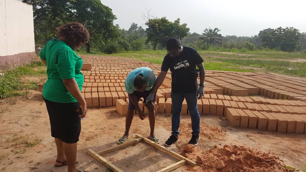 Landwirtschaftsprojekt: Bau des Stalls für Grasscutter